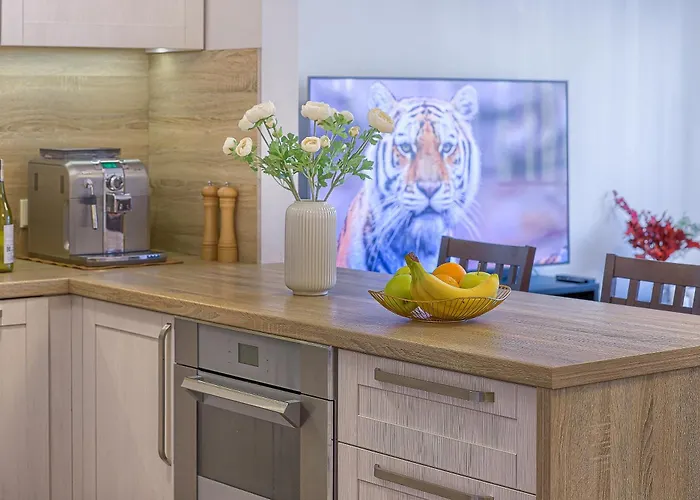 Family Oasis X Free Parking X Self Check In 24x7